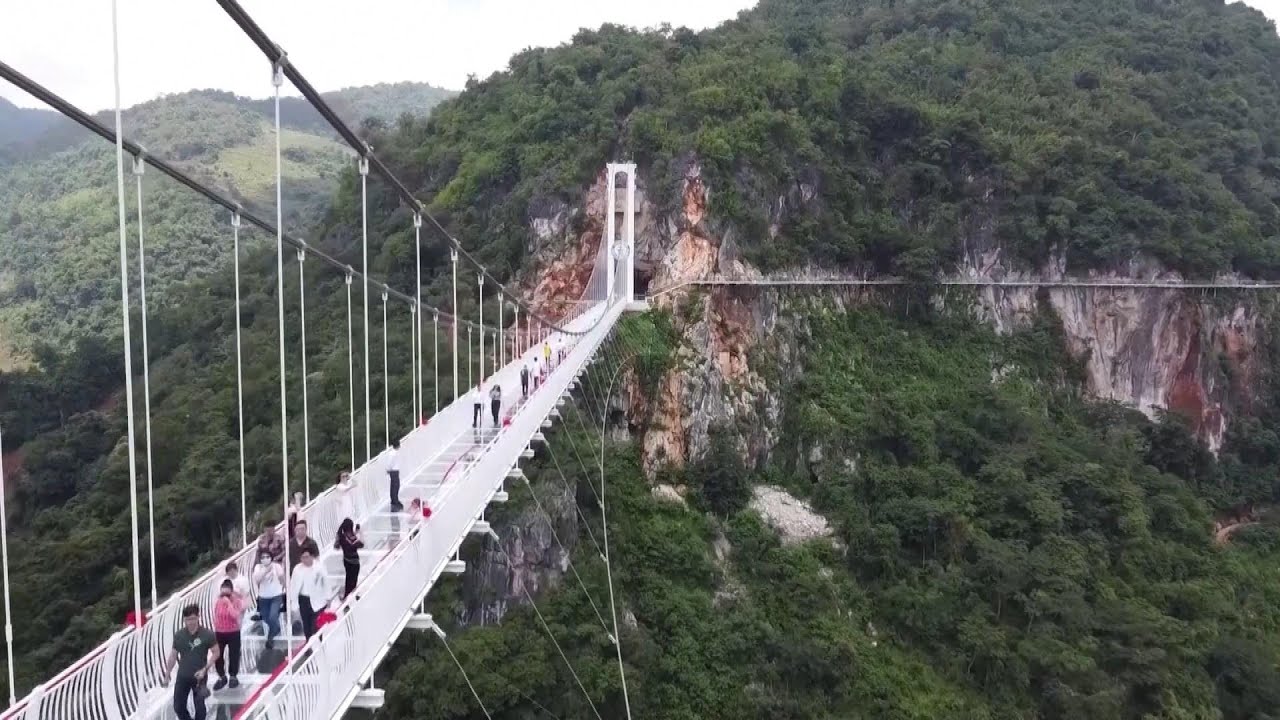 Самый протяжённый стеклянный мост в мире открылся во вьетнамской провинции Сон Ла