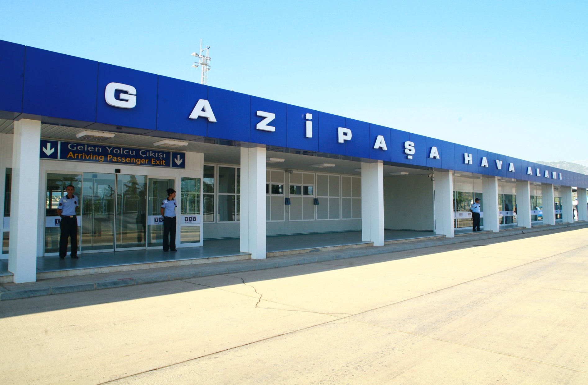 Аэропорт аланья турция. Аланья аэропорт Газипаша. Турция аэропорт Газипаша в Алании. Турция аэропорт гамирпаша. Аэропорт Газипаша Алания фото.
