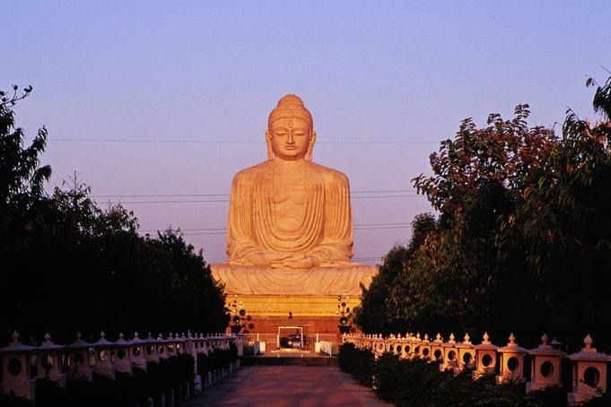 Буддизм. история возникновения буддизма и его главные ценности