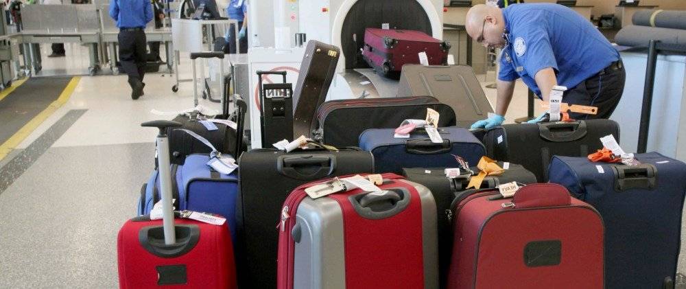 Как сдать багаж в аэропорту, когда можно