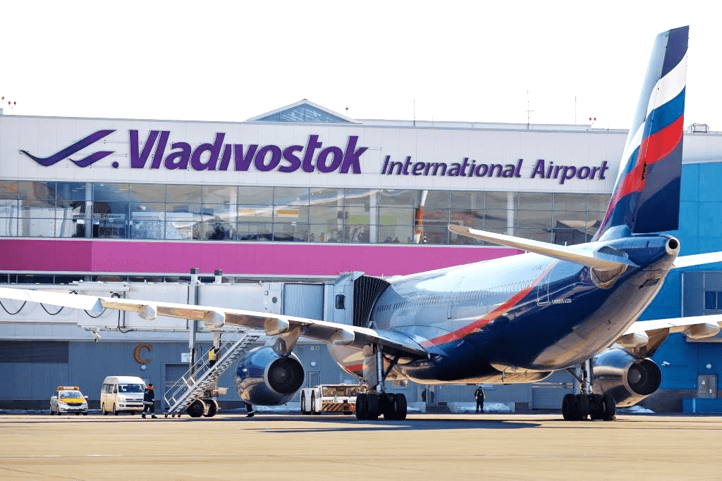 Аэропорт владивосток - онлайн табло вылета и прилета самолетов, расписание рейсов, справочная