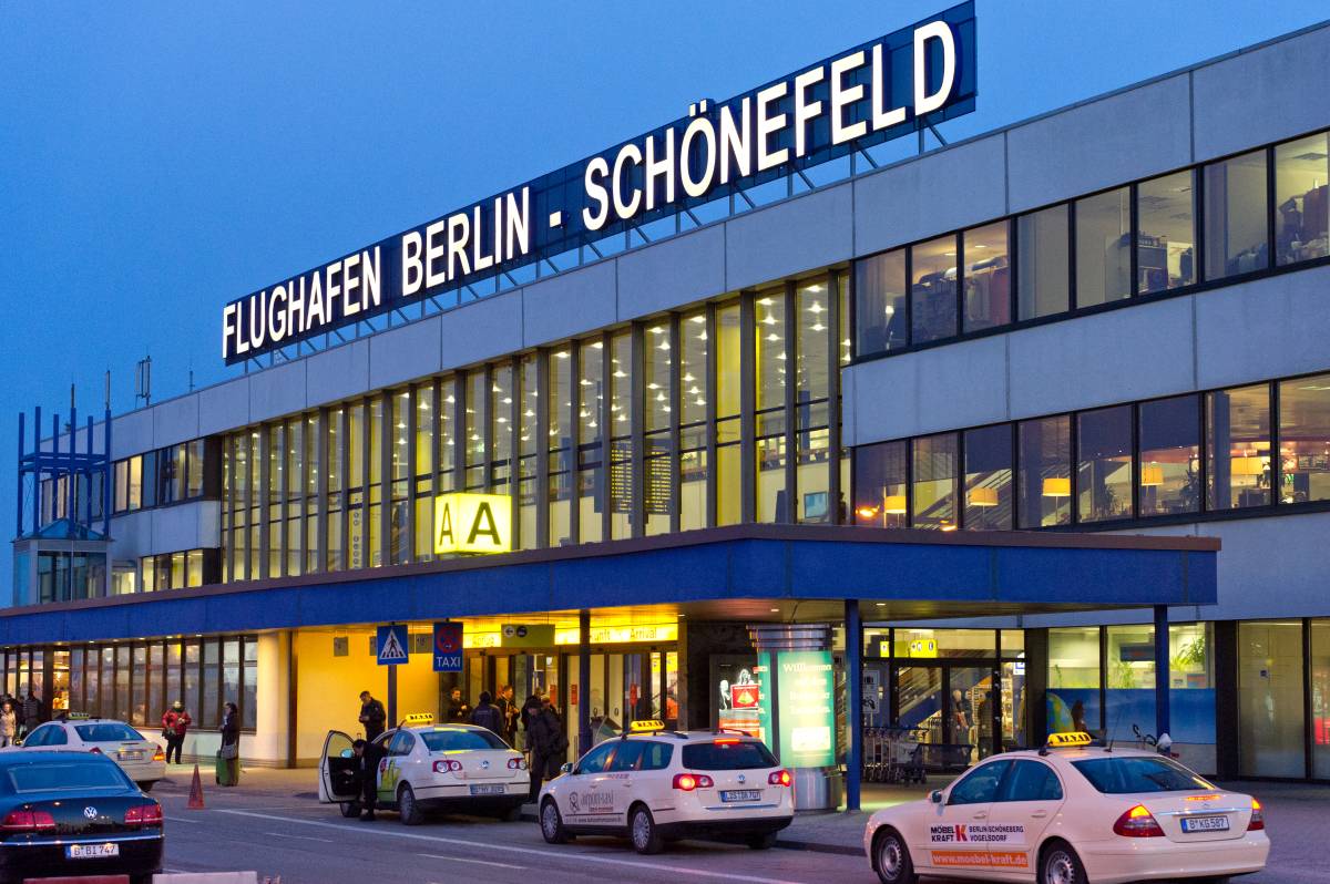 Аэропорт берлин-шёнефельд — как добраться до города, отзывы туристов, схема, терминалы, авиакомпании и рейсы