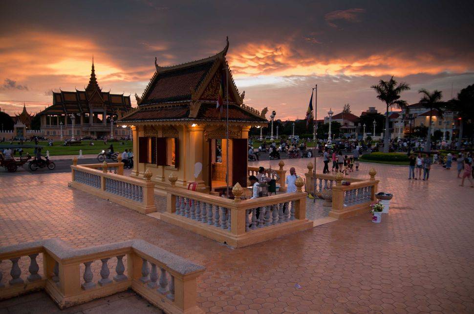 Достопримечательности пномпеня (камбоджа): фото, описание, карта с адресами