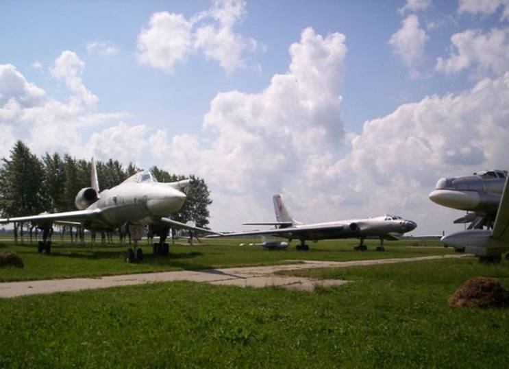 Рязань. музей дальней авиации. часть 4: стоянка самолетов
