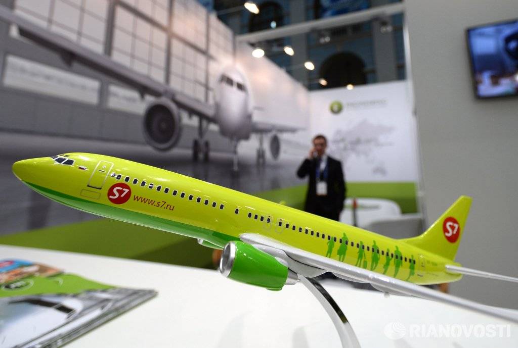 Сайт авиакомпании s7. Авиакомпания Сибирь s7. S7 Airlines (АО «авиакомпания „Сибирь“»). Самолет с7 Аирлинес. Ребрендинг Сибирь s7.