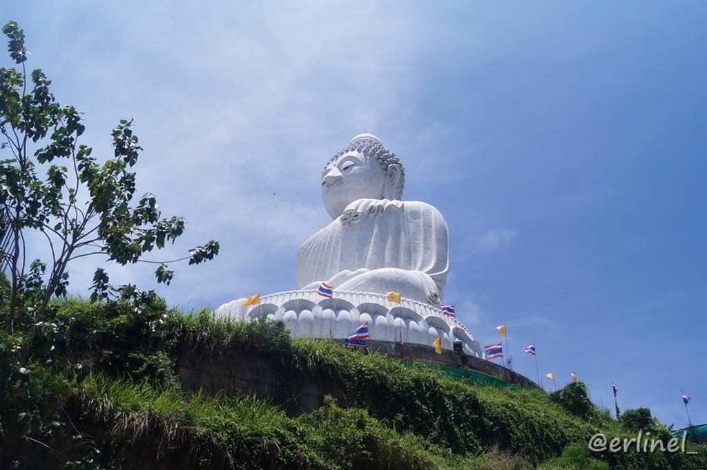 Статуя большого будды на пхукете