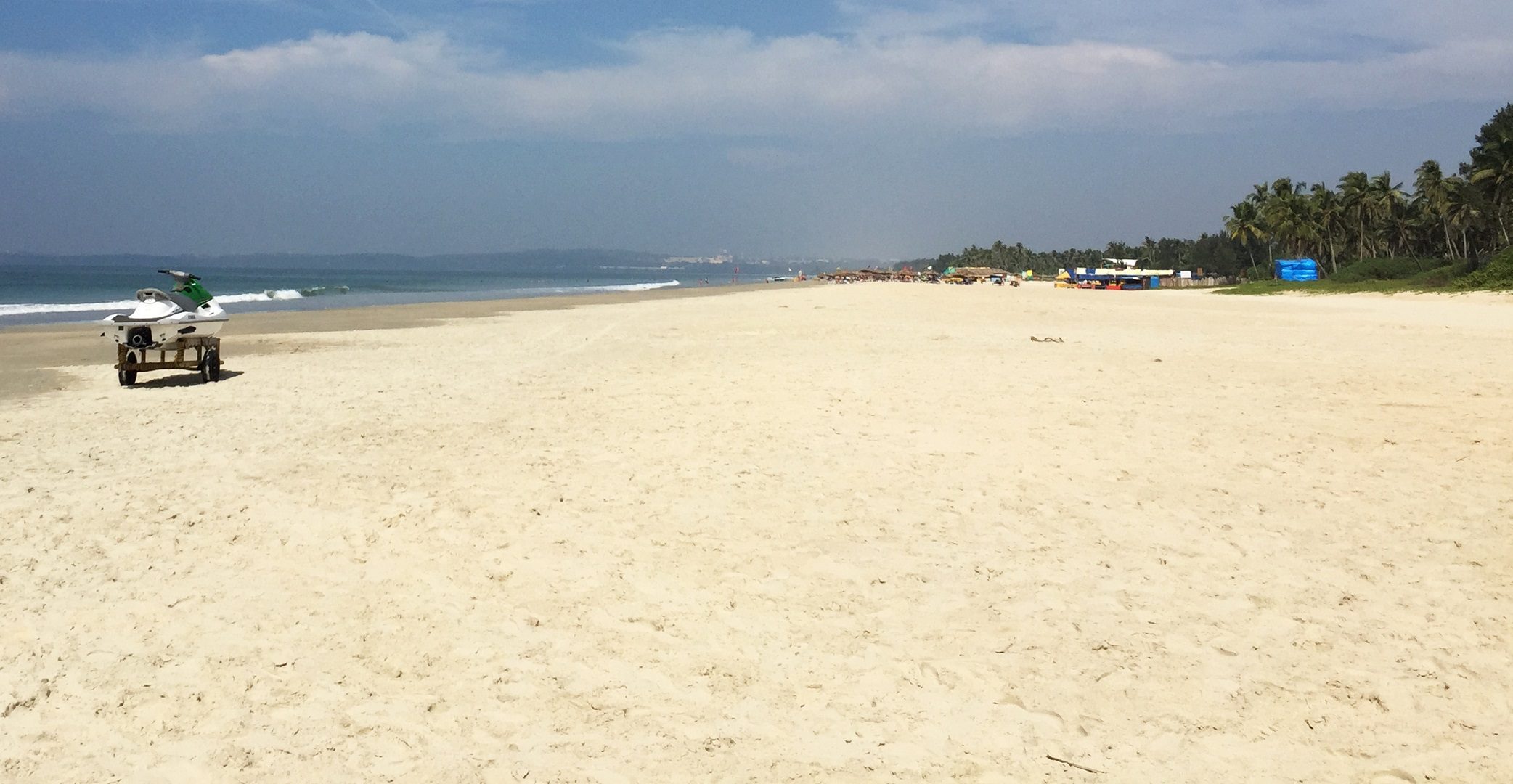 Пляжи гоа — пляжные места с ресторанами, кафе и отдыхом на песке