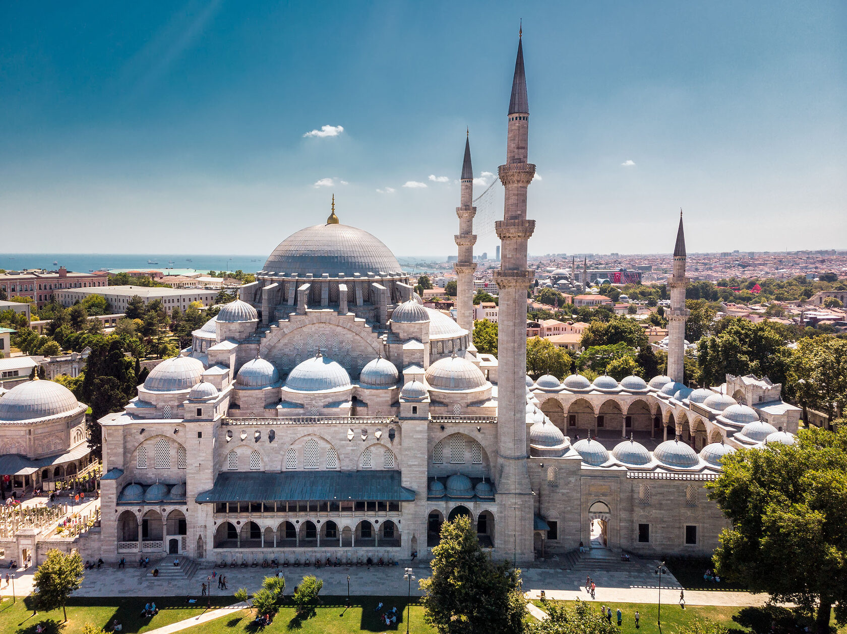 Какие места стоит обязательно посетить туристу в стамбуле?