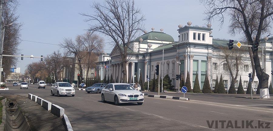 Русский язык на улицах ташкента