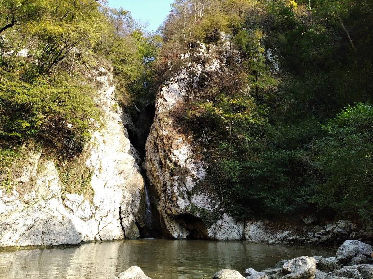 Агурские водопады, сочи, краснодарский край. как добраться, фото, маршрут, экскурсии, отели – туристер.ру
