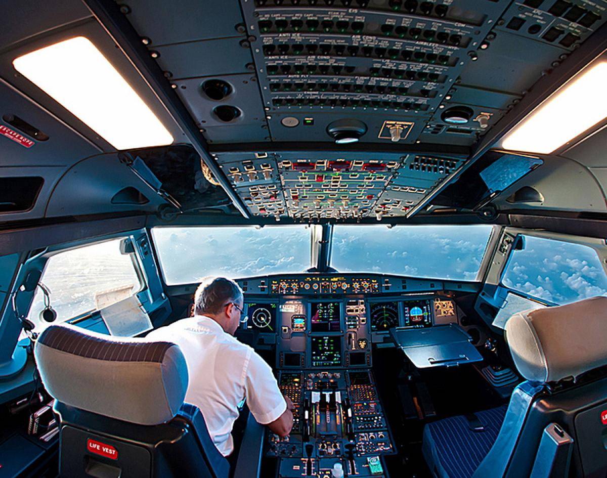Гайд по flight simulator от пилотов: учимся управлять самолетом / habr