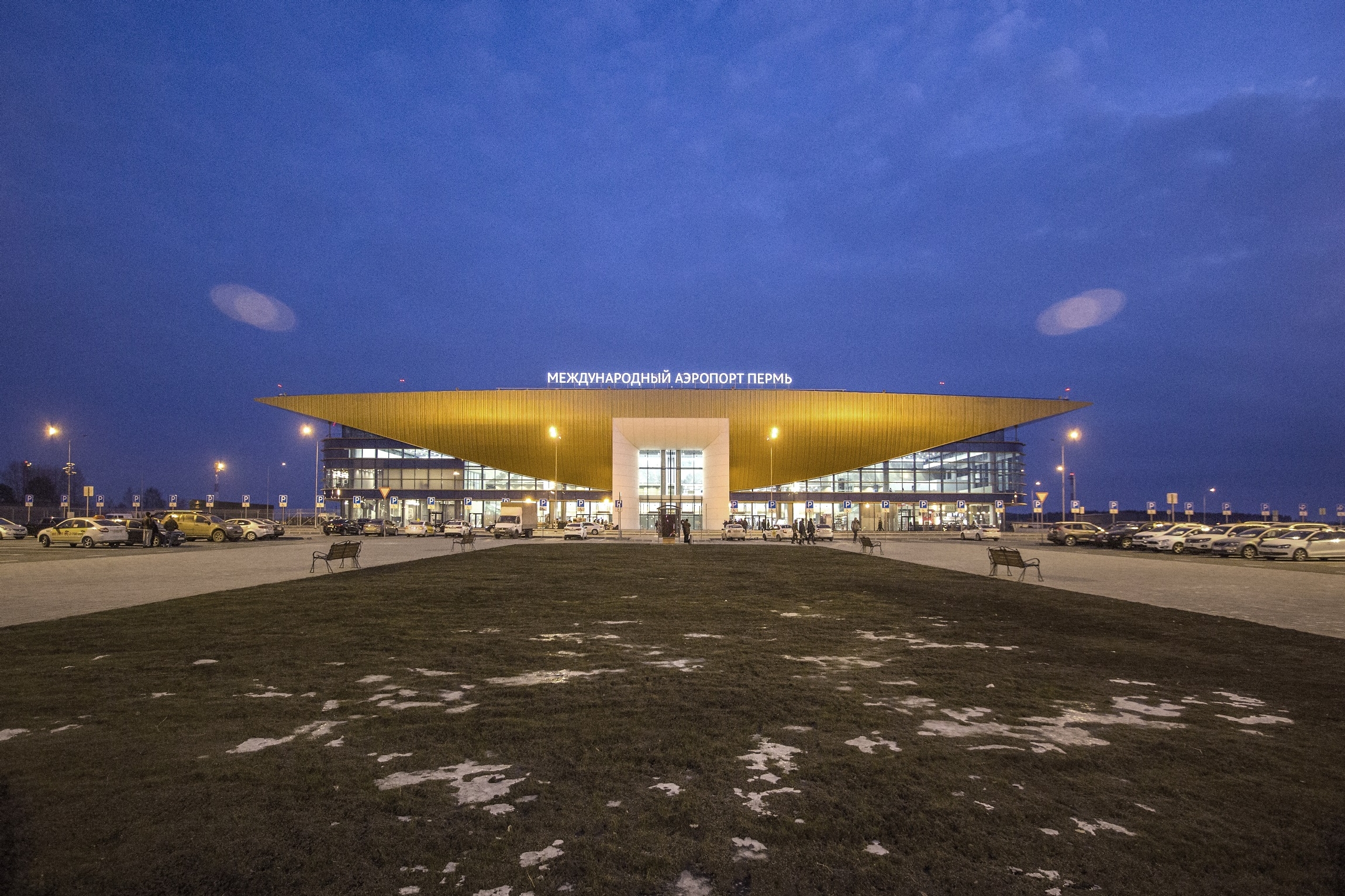 Аэропорт большое савино (россия), узнать расписание на самолет из аэропорта перми, онлайн табло прилета и вылета