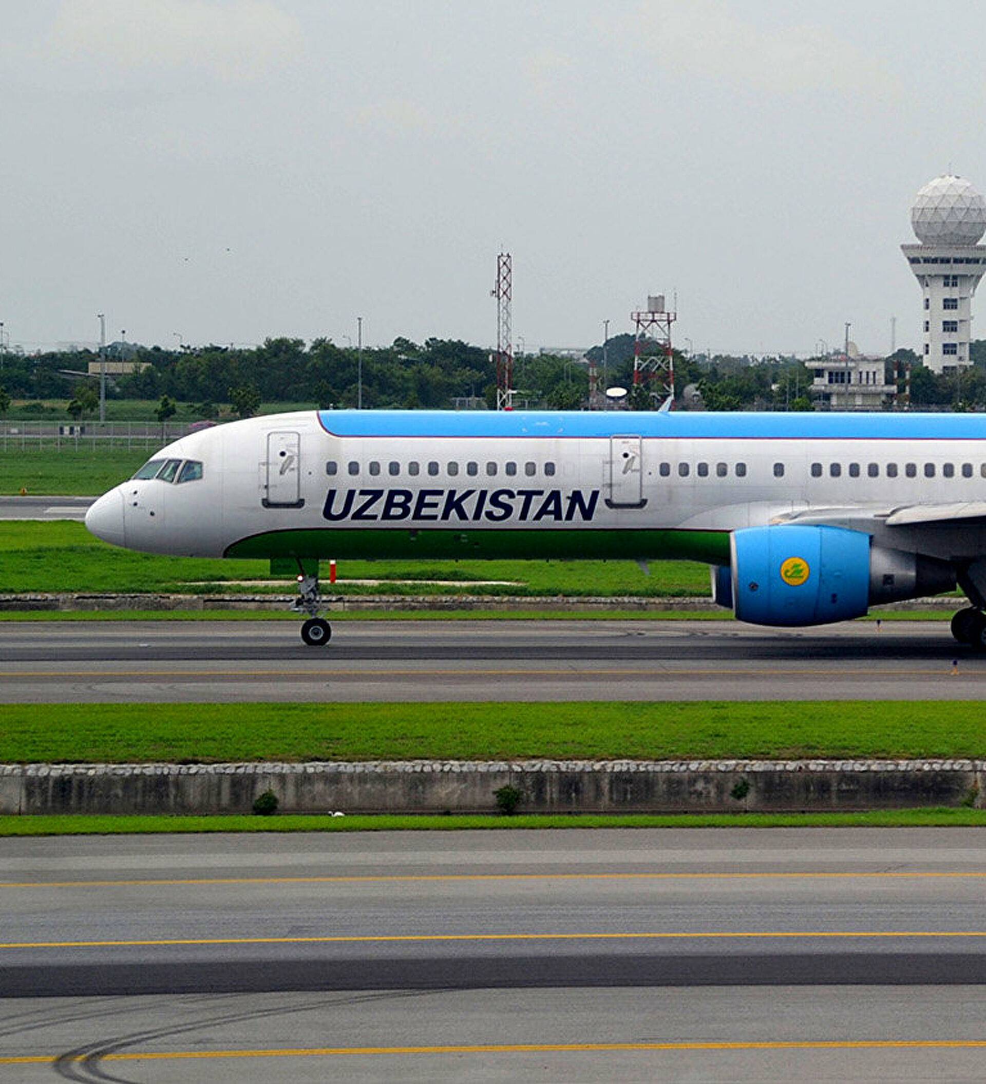 Объявляем о начале полётов по новой модели авиаперевозок: uzbekistan express