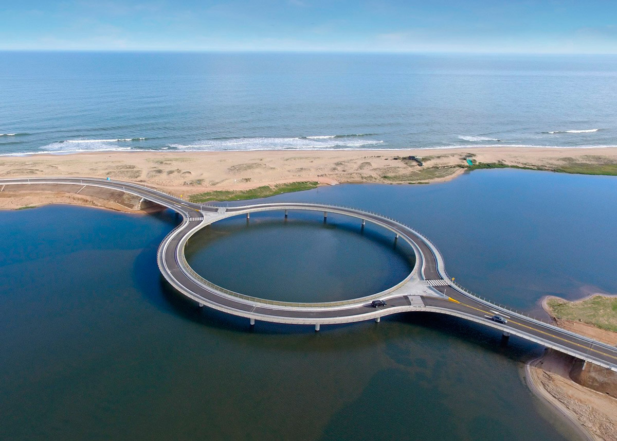 Круговой мост лагуна гарсон, circular bridge lagoon garzon – мальдонадо