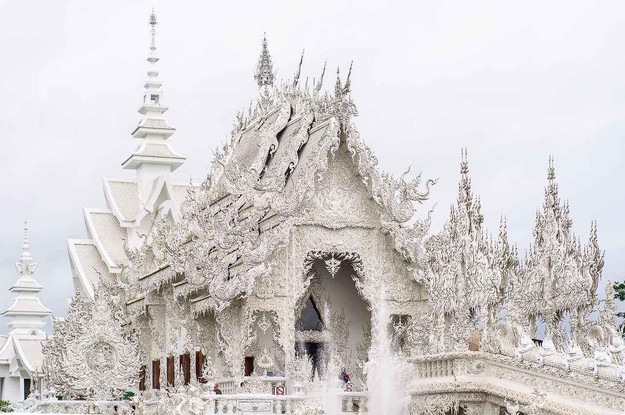 Белый храм ват ронг кхун: фото и где находится wat rong khun в тайланде? (сезон 2023)