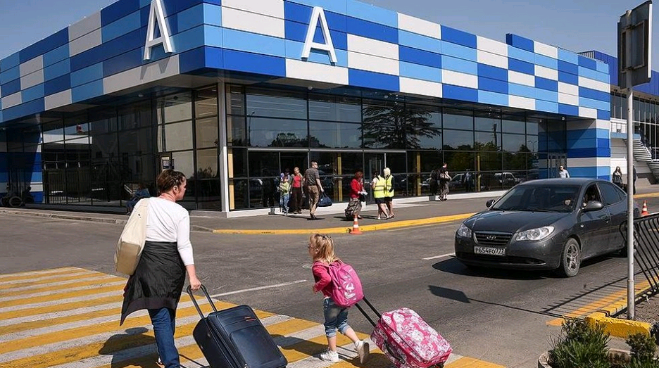 Аэропорт симферополя имени ивана айвазовского