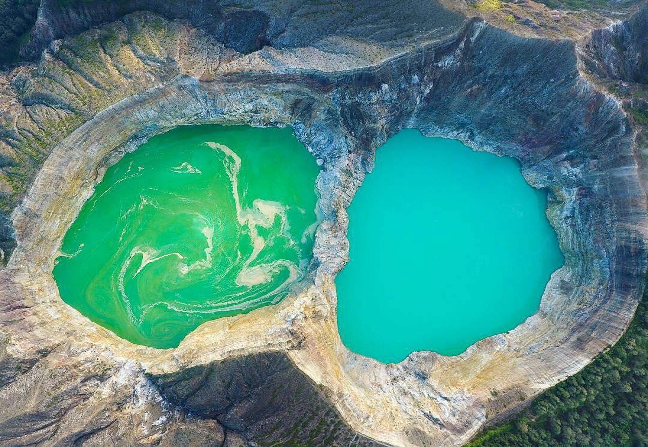 Разноцветные озера вулкана келимуту, индонезия (история, легенды, фото)