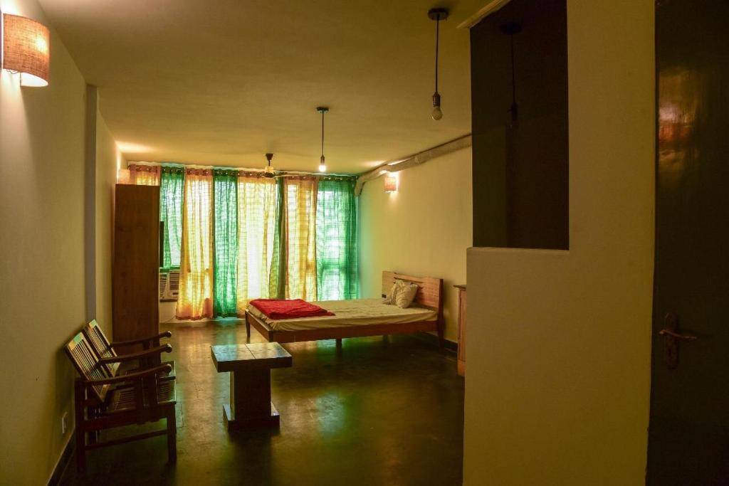 Woodpecker apartments - delhi, индия