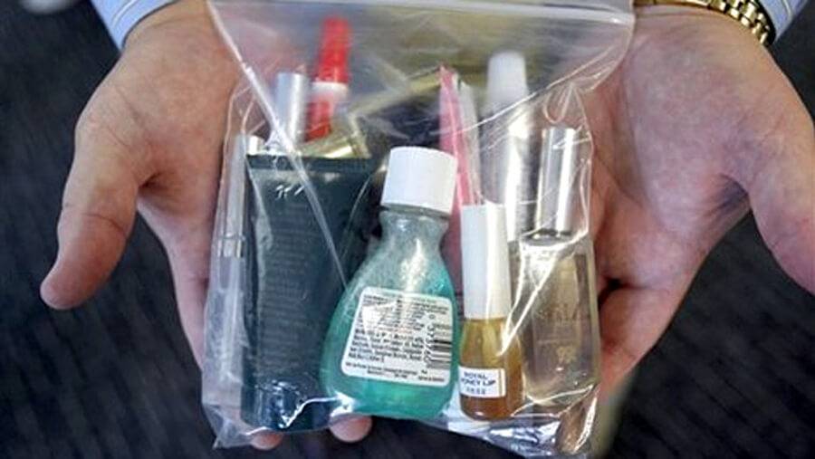 Можно ли провезти духи в ручной клади: правила провоза парфюма на борту самолета, какой объем брать