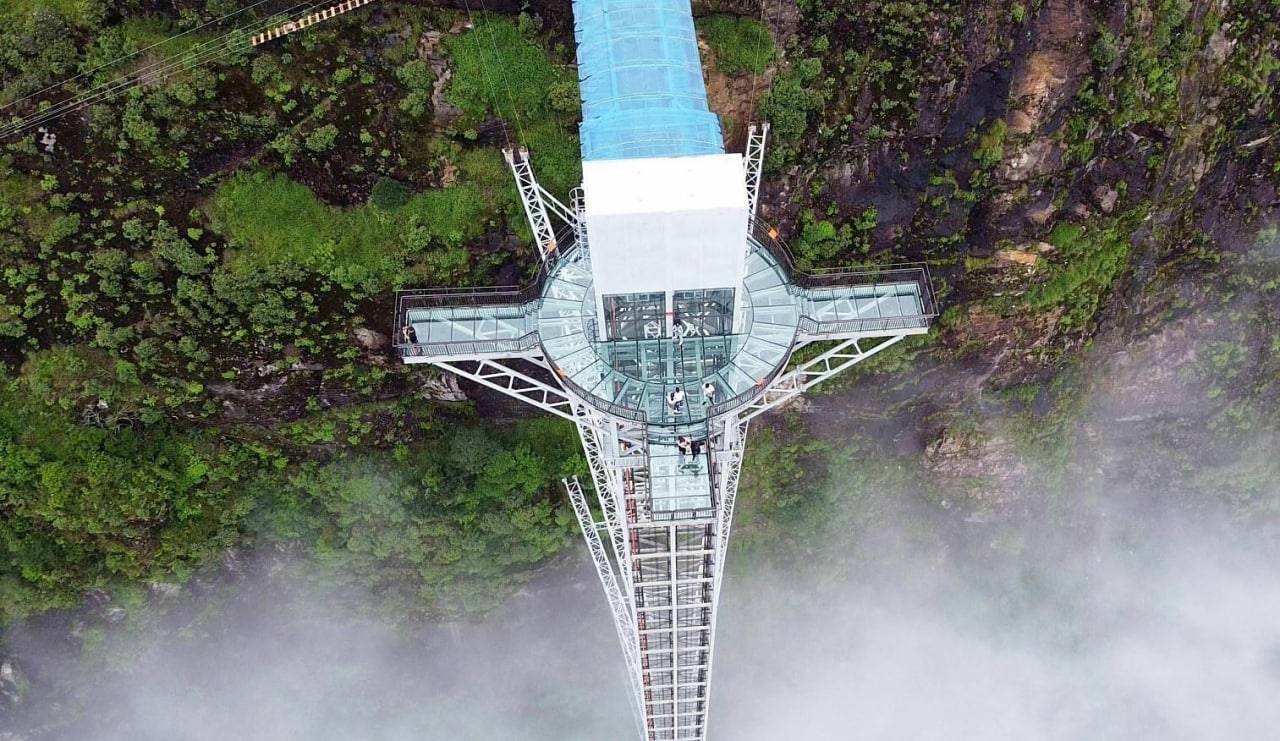 Самый длинный в мире стеклянный мост построен во вьетнаме