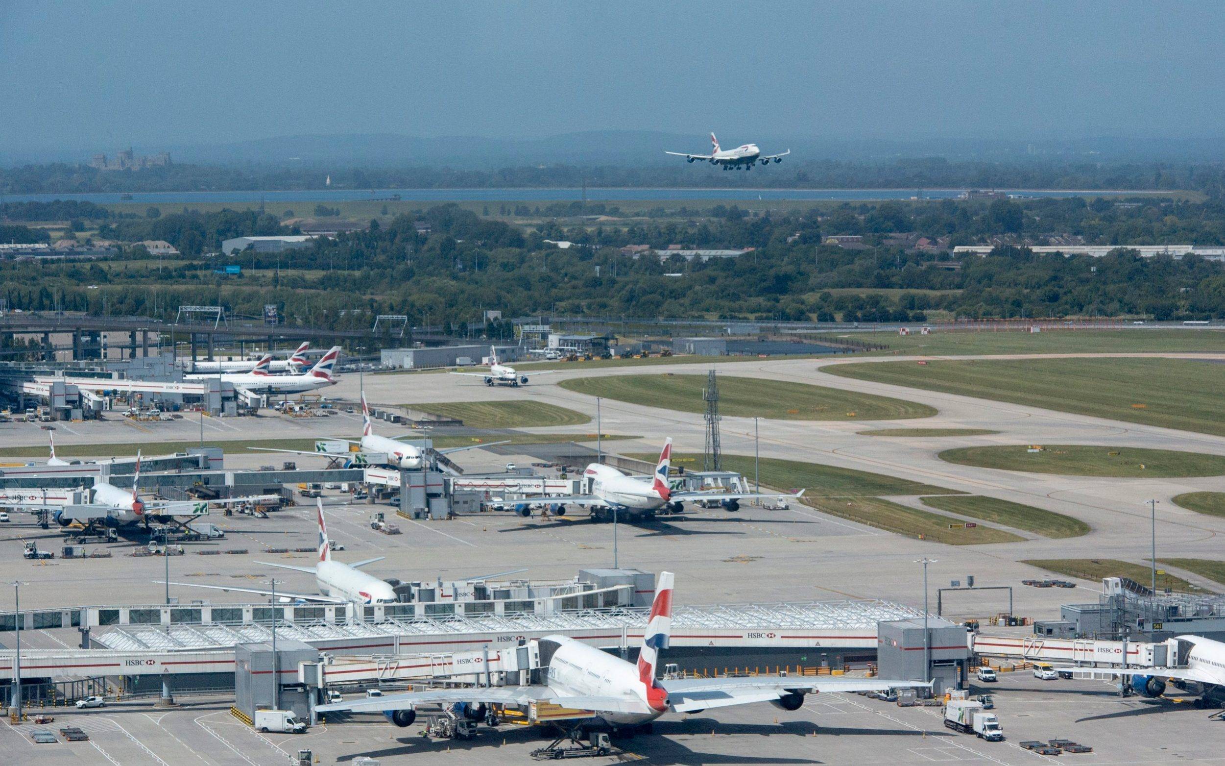 Международный аэропорт лондона гатвик и способы добраться до города