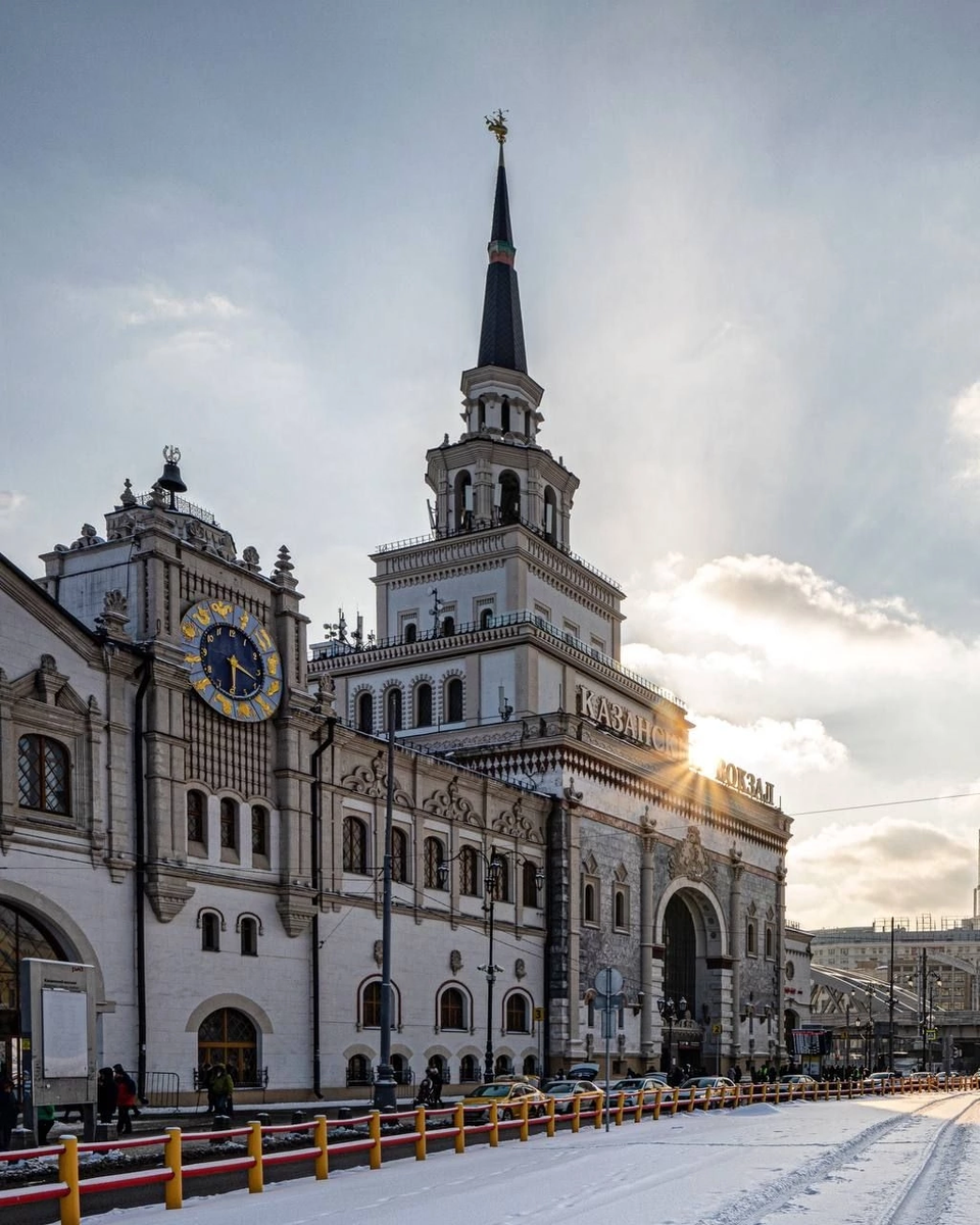 Площадь трех вокзалов – самое гостеприимное место москвы
