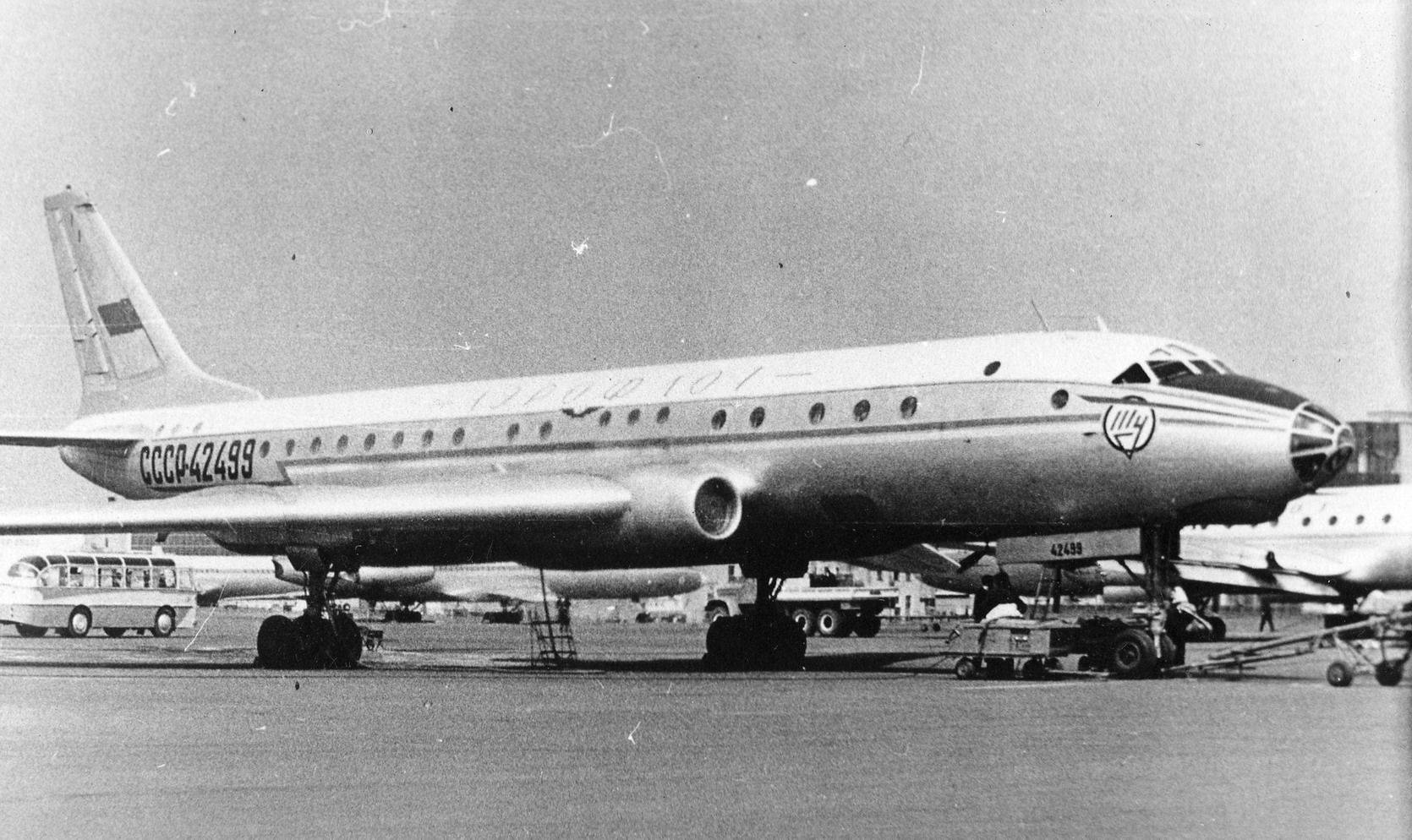Самолет ту-154. история и конструкция - биографии и справки