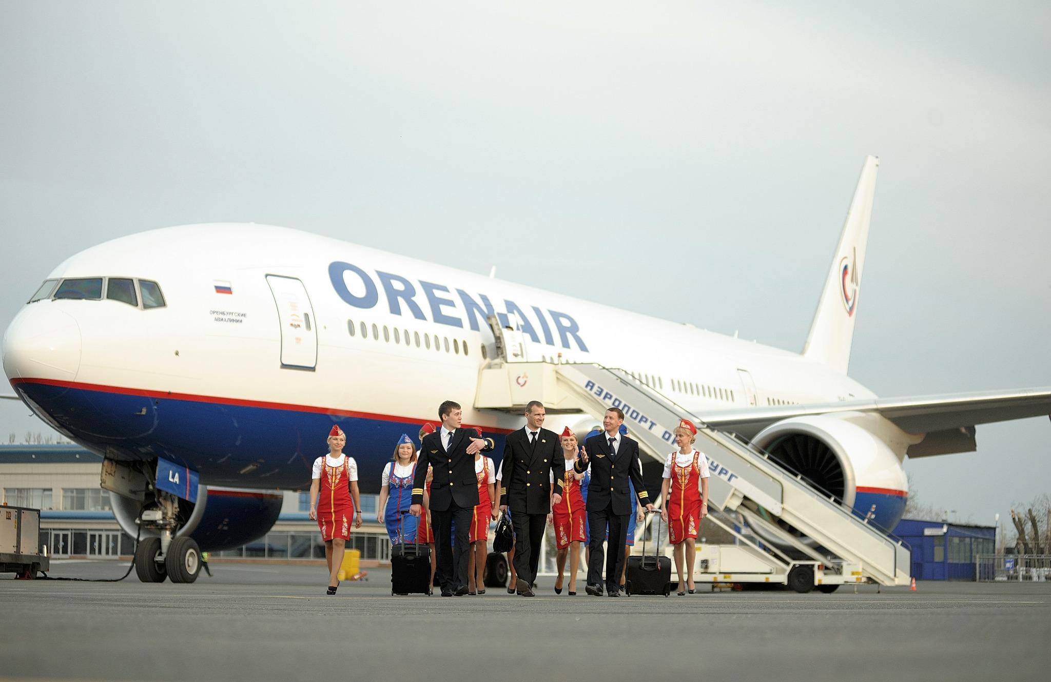 Сайт авиакомпании. Авиакомпания Оренбургские авиалинии. Боинг 737 Оренбург. Оренбургские авиалинии самолеты. Парк самолетов Оренэйр.