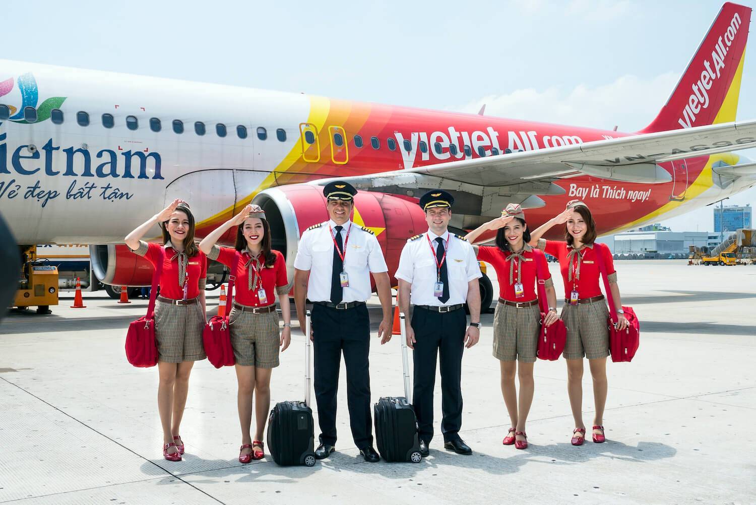 Бюджетная интернациональная авиакомпания Вьетнама VietJet Air