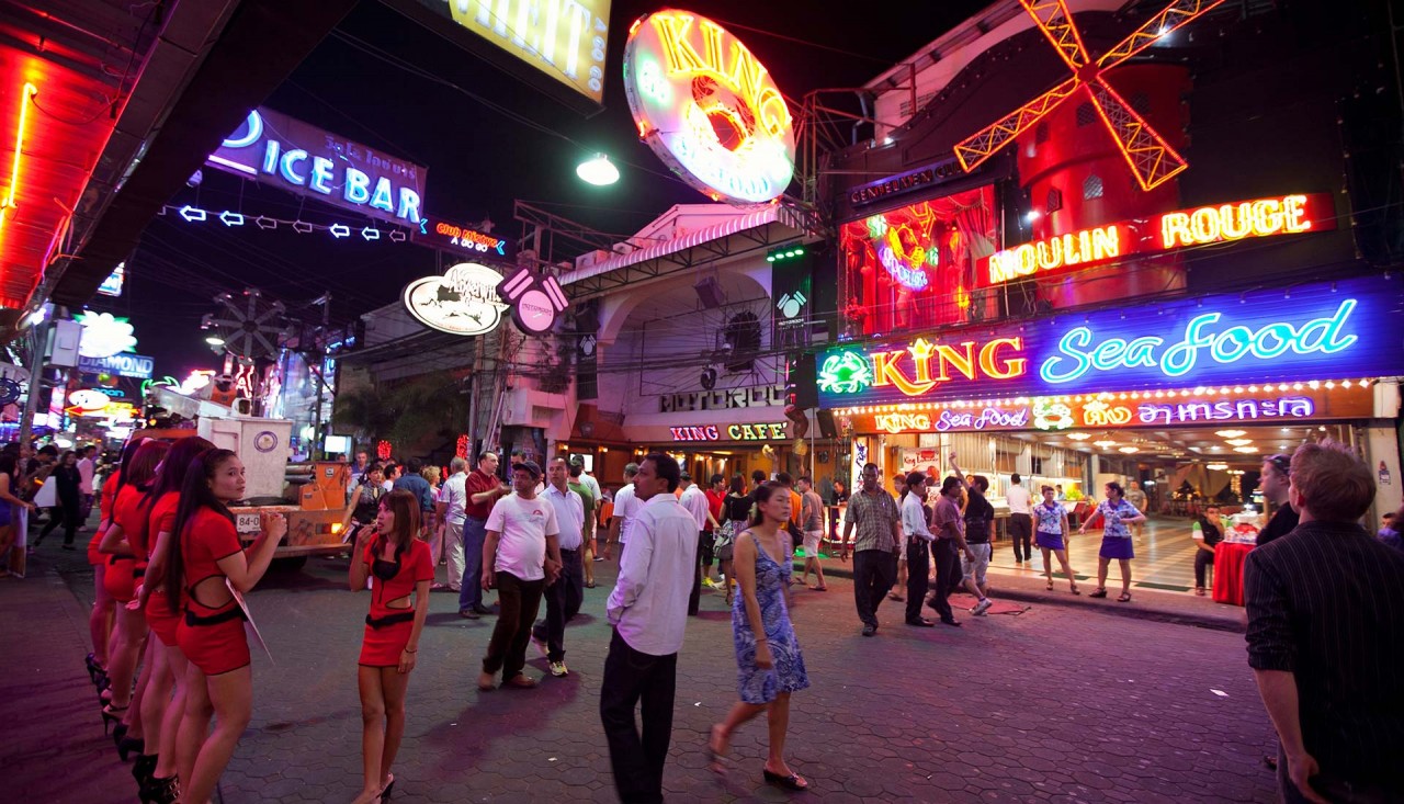 Пешеходная улица паттайя, паттайя (таиланд): история, фото, как добраться, адрес
на карте и время работы в 2023