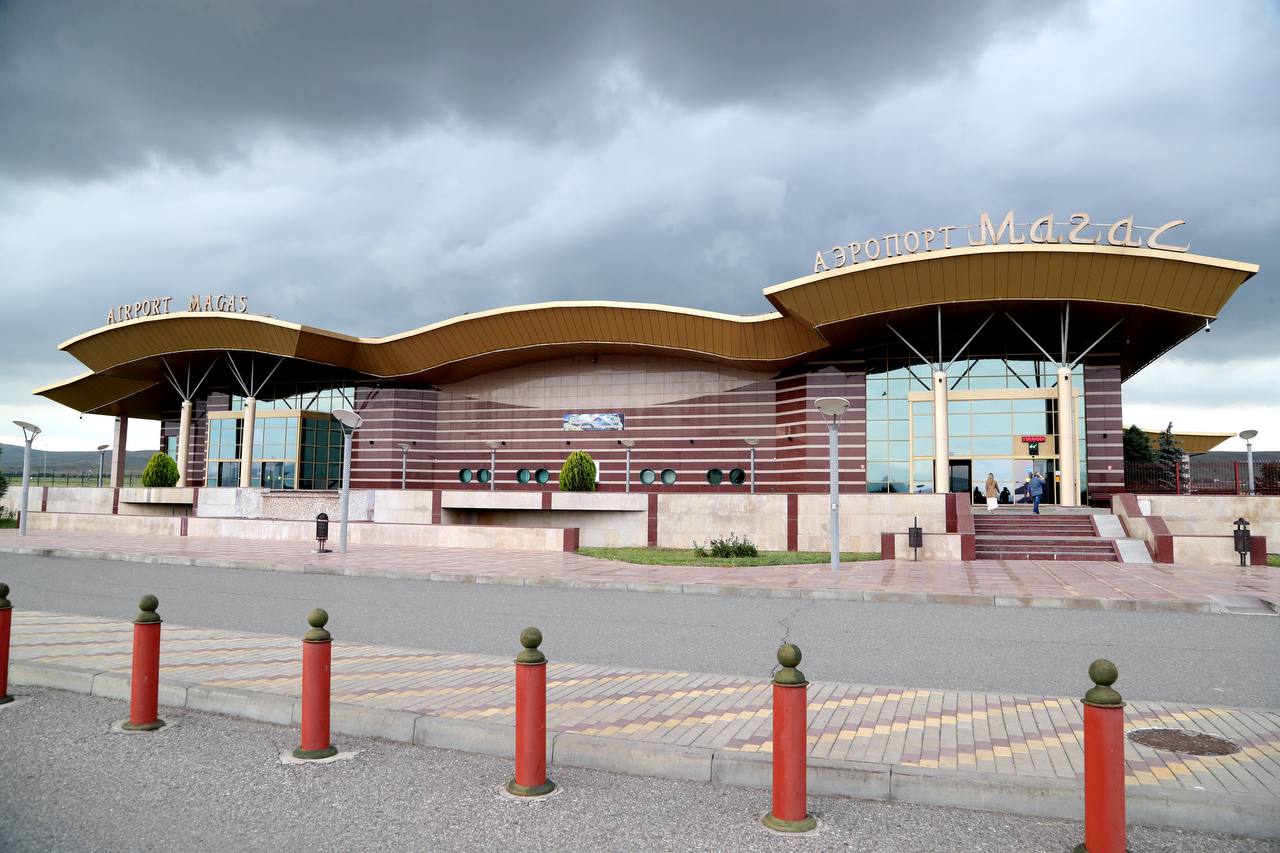 Аэропорт магас в ингушетии (igt): как называется, где находится, как добраться, в том числе от назрани, и контакты, основная справочная информация, описание и фото