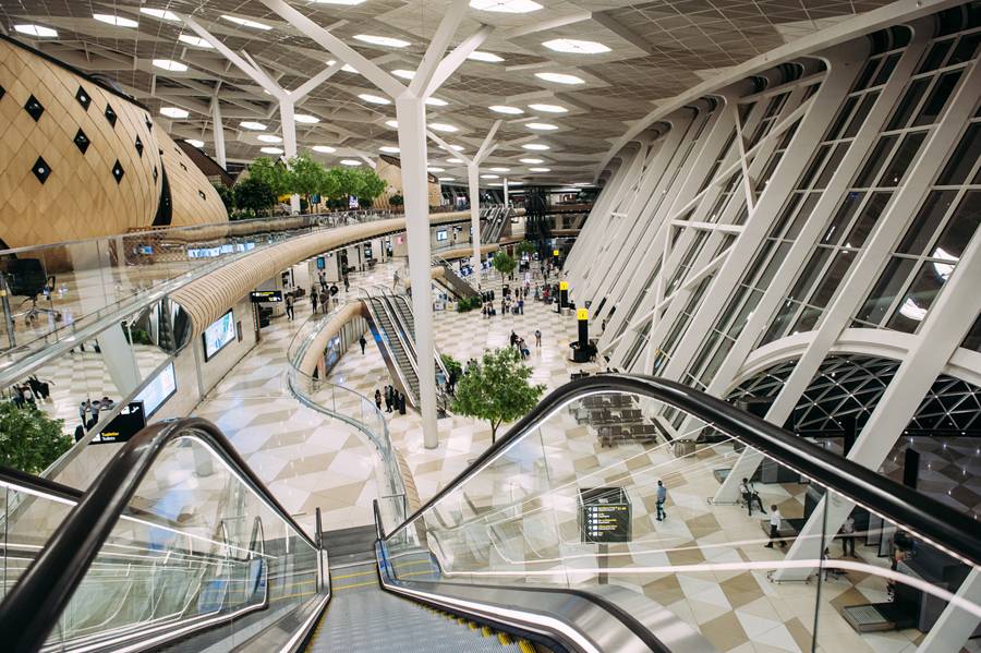 Аэропорт baku heydar aliyev international airport (gyd) — онлайн-табло прибытия | flight-board.ru