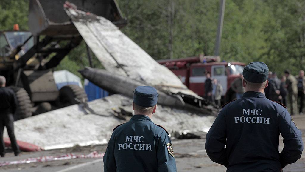 11 июня 2011. Катастрофа ту-134 под Петрозаводском. Ту 134 Петрозаводск катастрофа. Крушение ту 134 под Петрозаводском. Крушение ту 134 в Петрозаводске 2011.