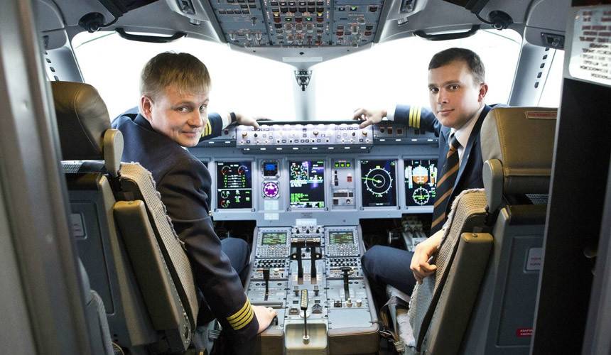Работа пилота: особенности профессии и зарплата