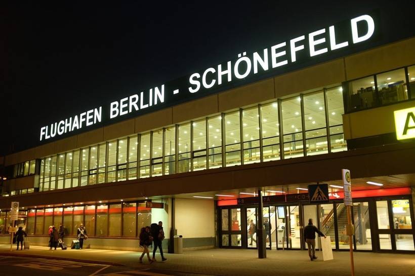 Аэропорты берлина: тегель, шёнефельд и бранденбург - как добраться и онлайн-табло