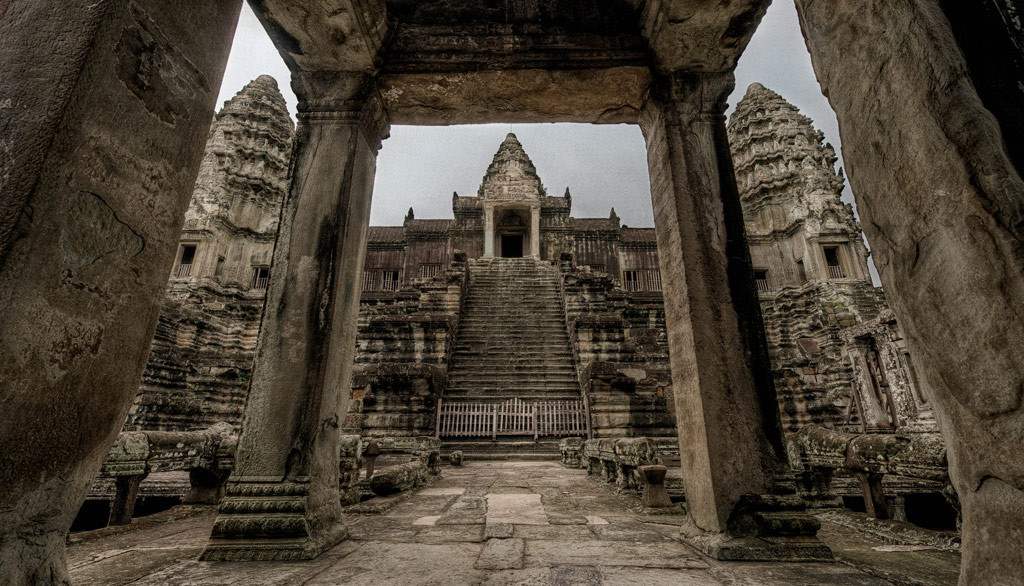 Раскопки древнего города в камбодже
