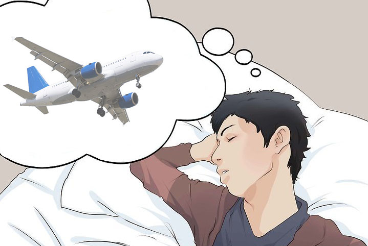 К чему снится самолет во сне женщине