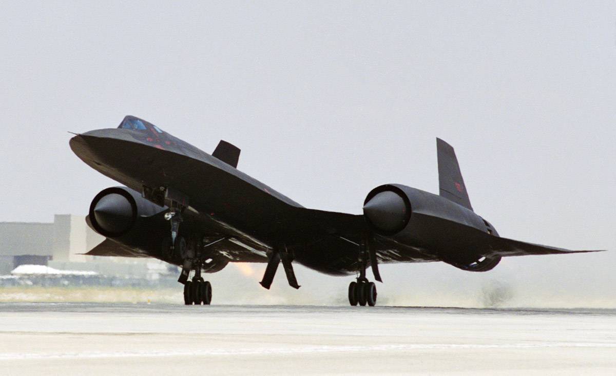Самый быстрый самолет в мире: максимальная скорость пассажирского российского, гражданского, поршневого, военного, реактивного авиалайнера, топ 10 с фото