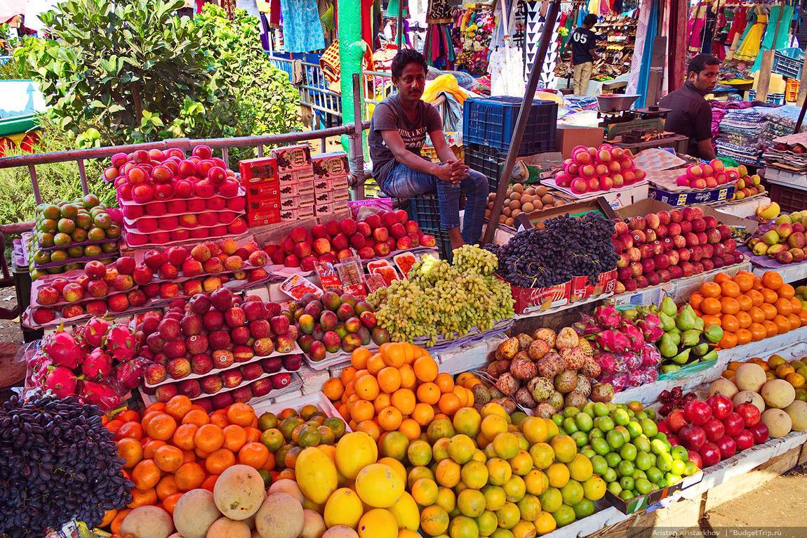 B0k3p india. Фрукты в Индии Калангут. Манго на Гоа. Фруктовый рынок в Индии. Фрукты и овощи Индии.