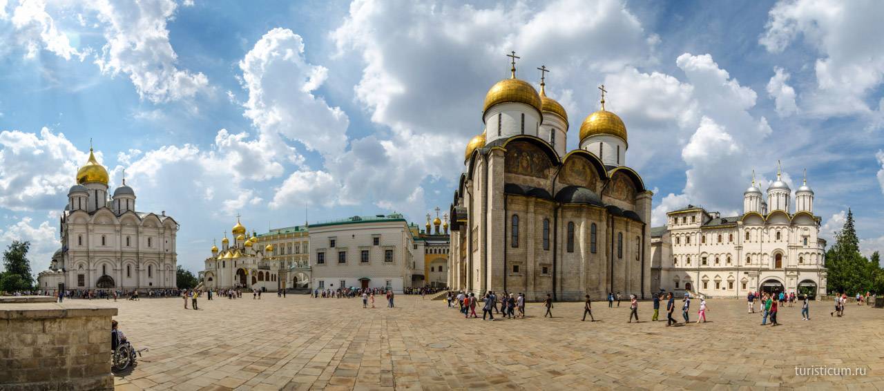 Соборная площадь московского кремля – колыбельная главных российских храмов