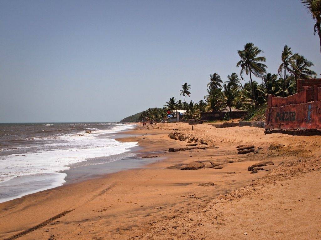 Пляж анджуна (anjuna beach)