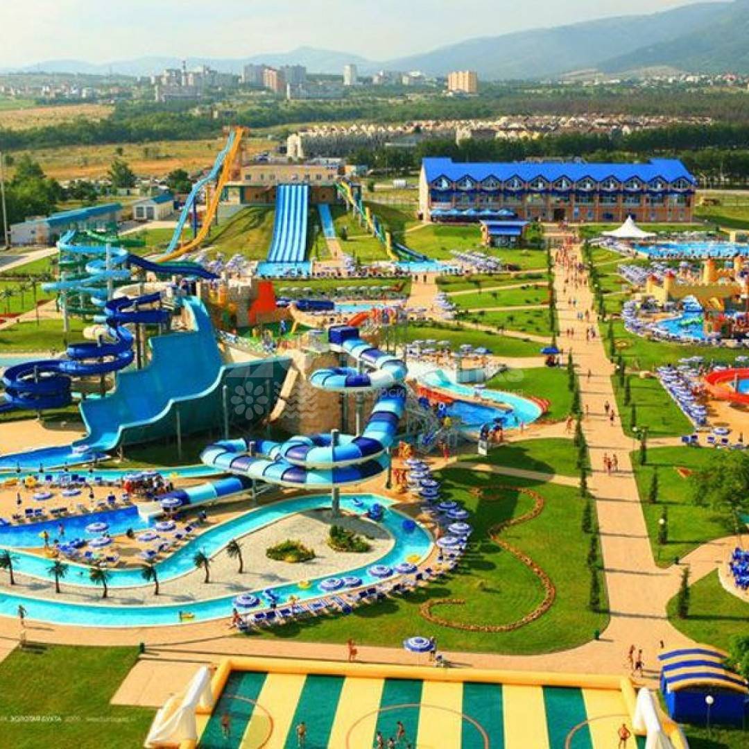 Аквапарк «золотая бухта» в геленджике — самый большой в россии