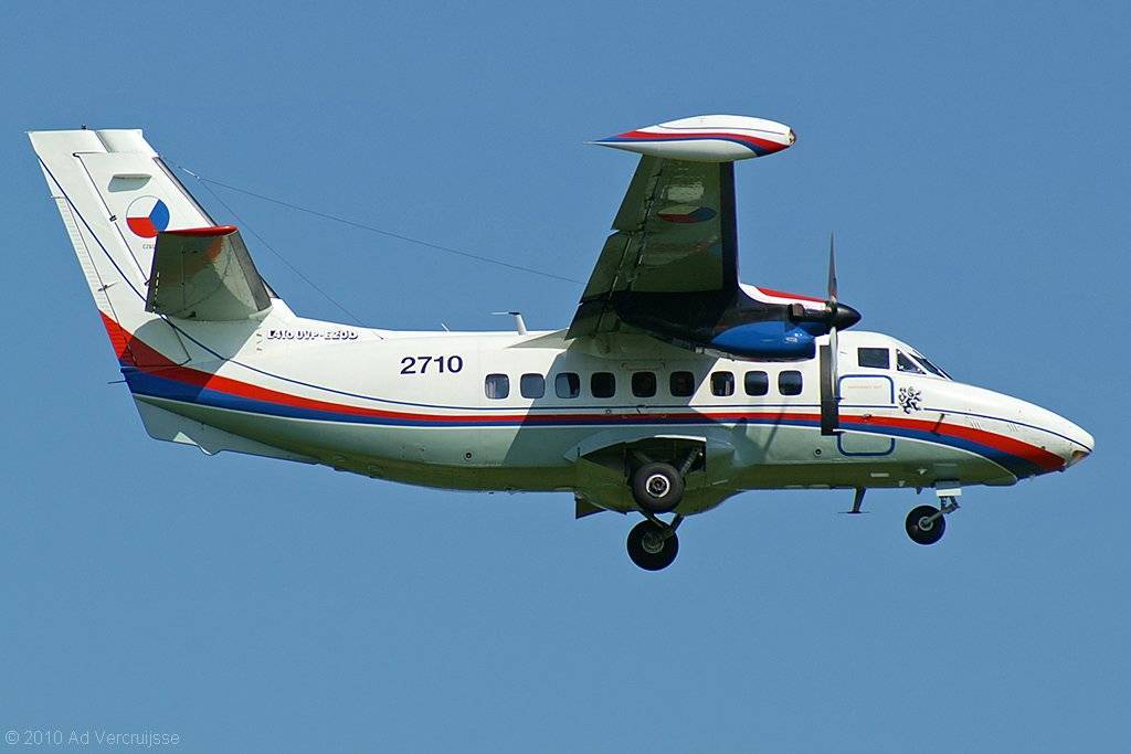Самолет turbolet let l-410: история, характеристики, планировка салона