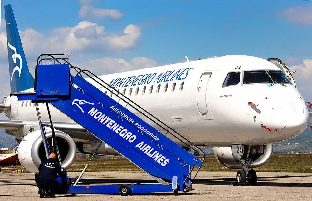 Черногория: авиакомпании содержание а также история [ править ]