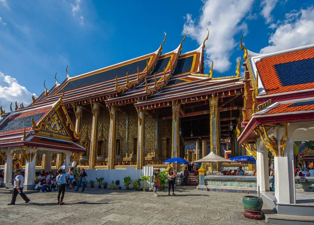 Как найти королевский дворец в бангкоке и что посмотреть
