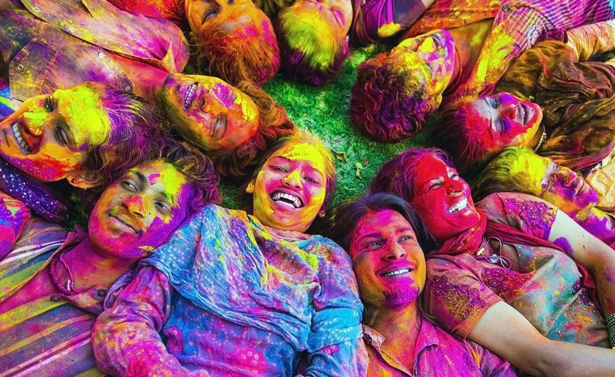 Холи фестиваль в индии путеводитель 2020: фестиваль цветов