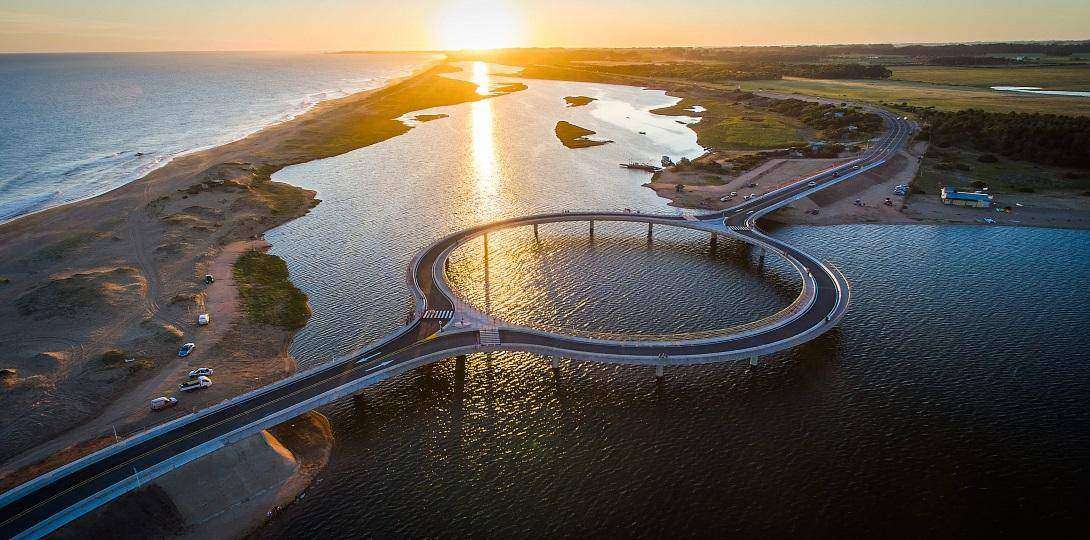 Круговой мост лагуна гарсон, circular bridge lagoon garzon - мальдонадо