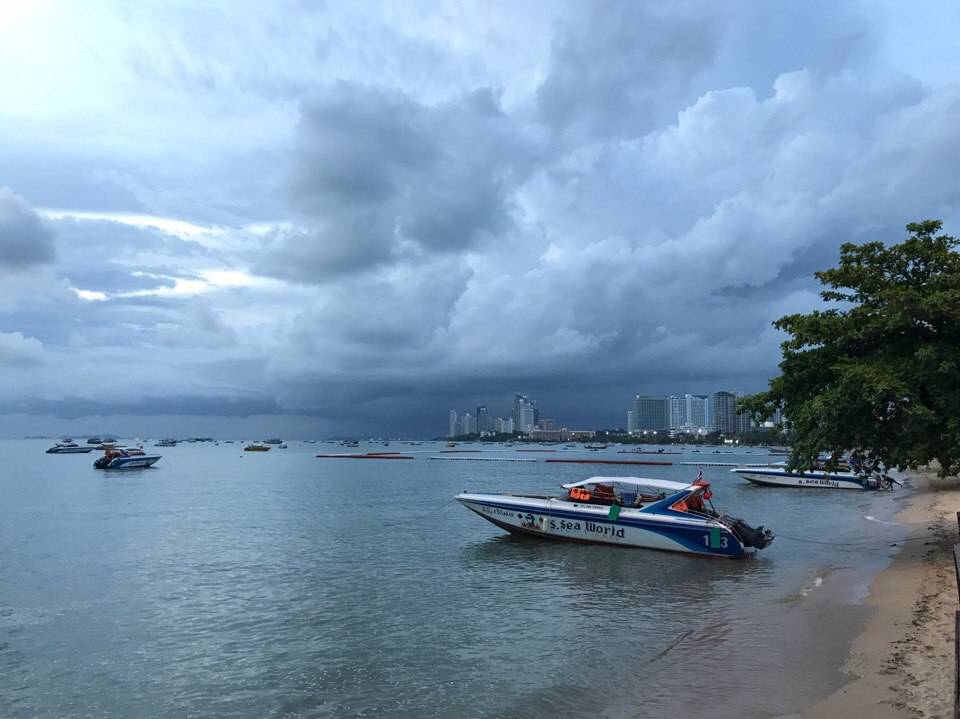 Погода в таиланде в июле. Паттайя клисаь. Паттайя климат. Паттайя дождь.