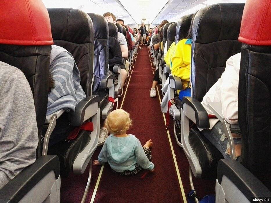 Путешествие на самолете с ребенком 1 год. малыш-авиапассажир
