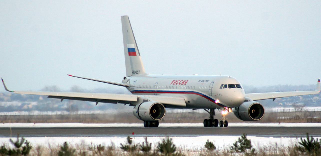 Ту-204 фото. видео. характеристики. скорость. вес